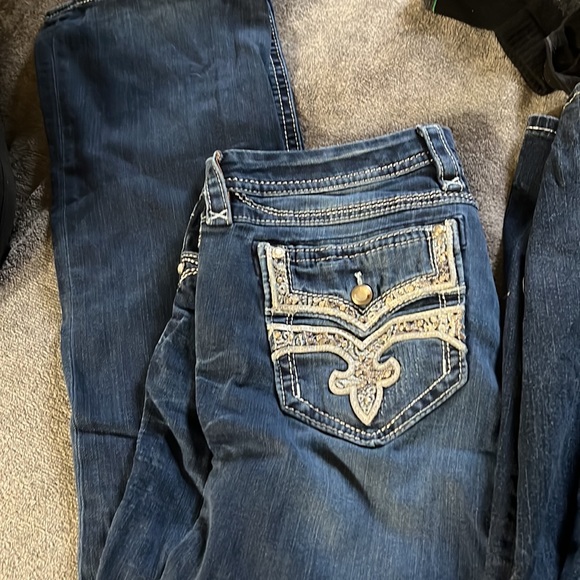 Set of 4 rock revival boot cut jeans - Picture 2 of 5